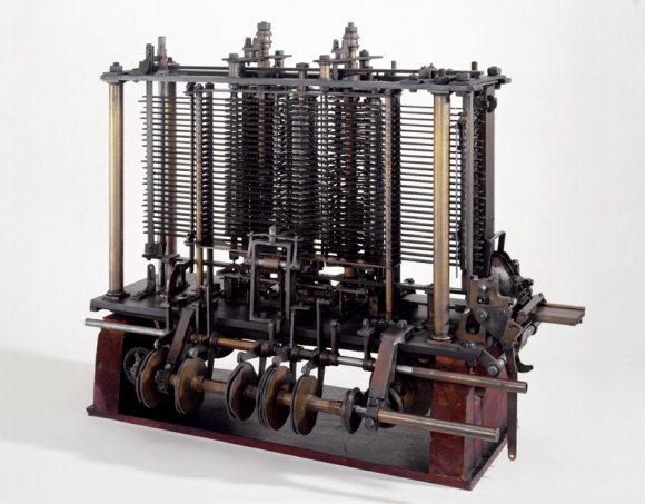 Machine analytique de Babbage. L'histoire de l'informatique dans le monde.